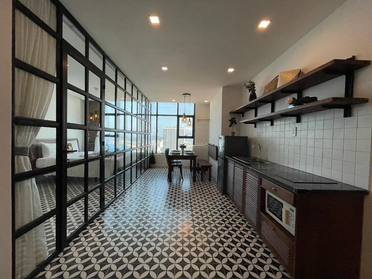 Infinity Sea View Apartment Να Τρανγκ