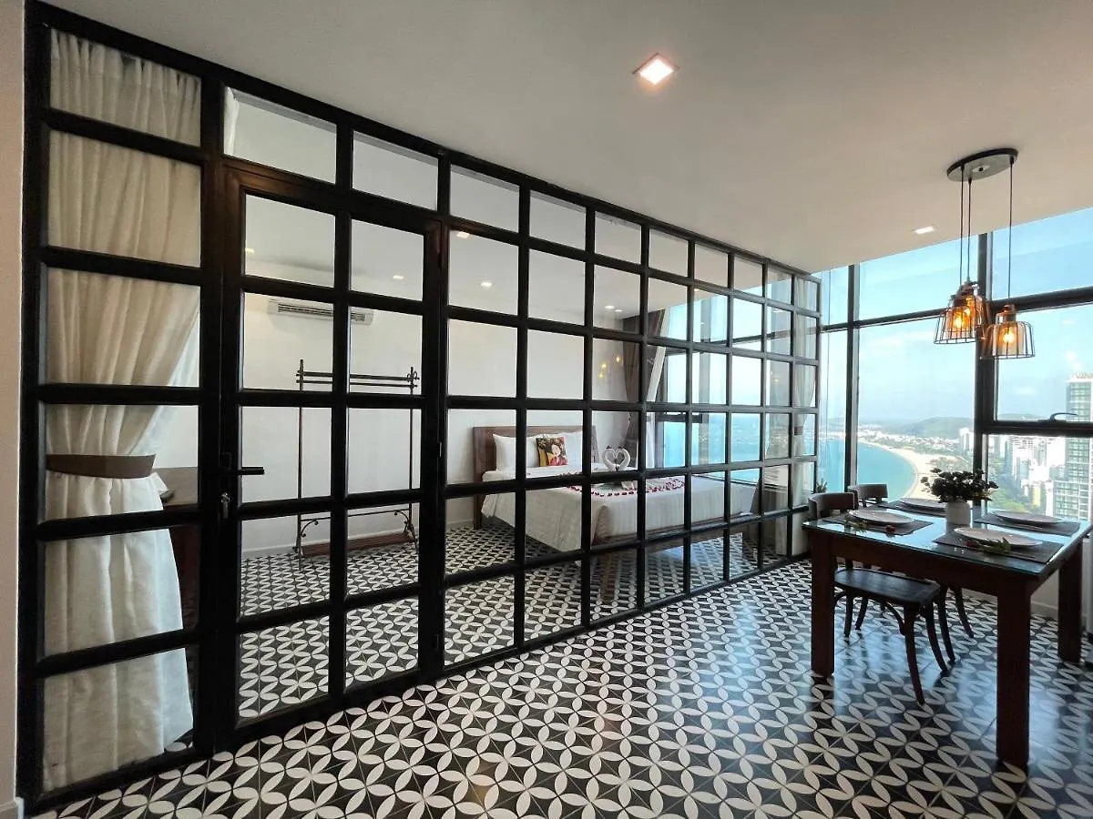 Infinity Sea View Apartment Να Τρανγκ