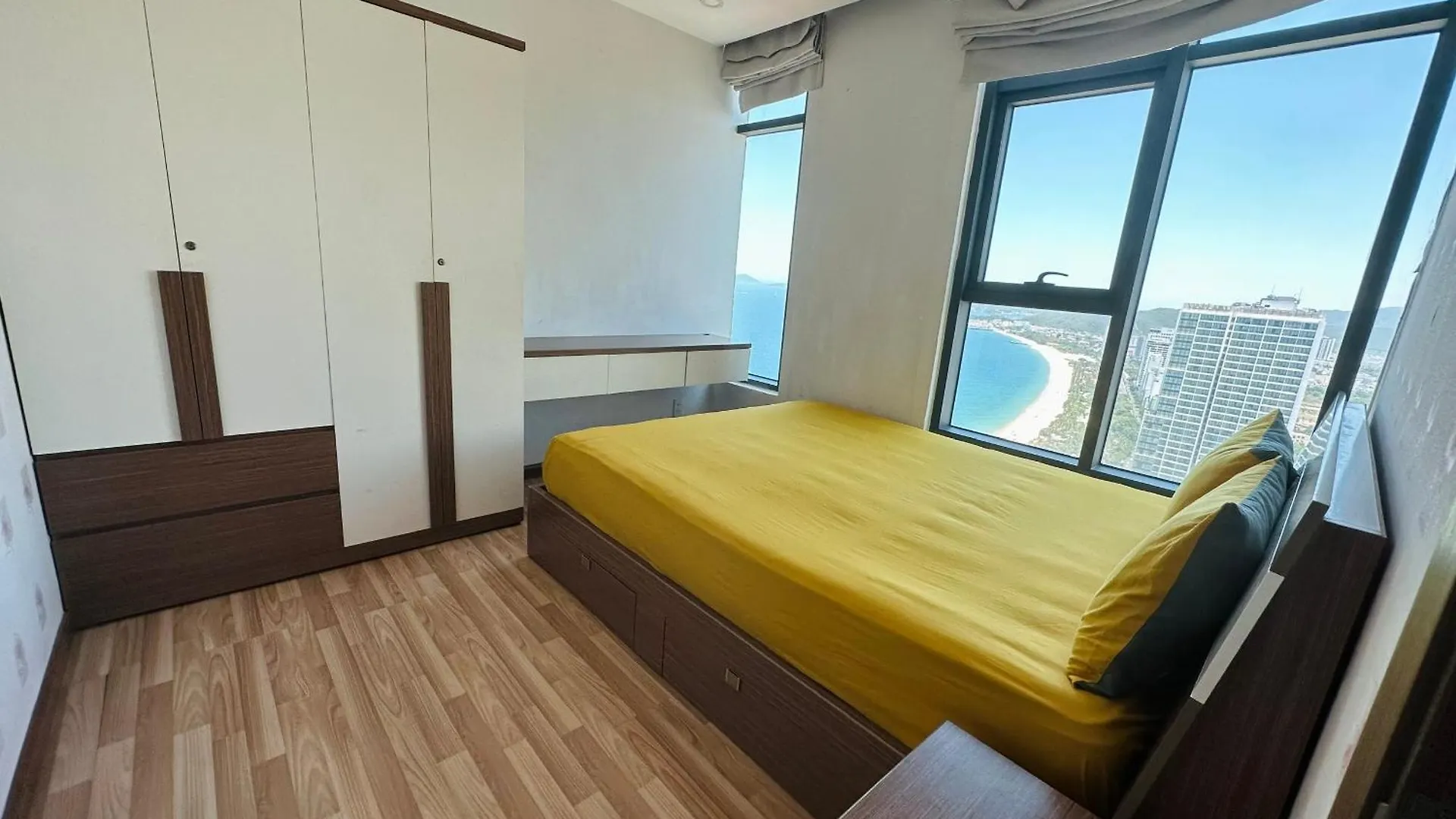 Infinity Sea View Apartment Να Τρανγκ