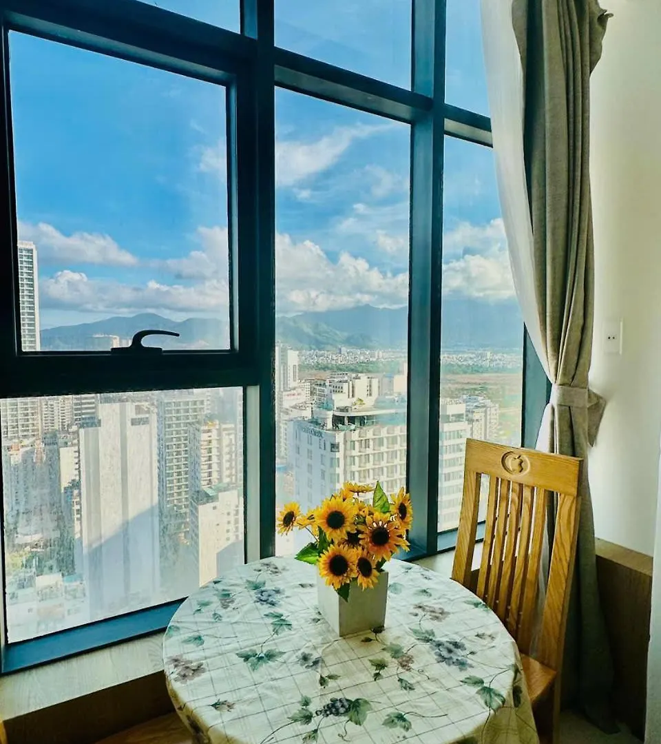 Infinity Sea View Apartment Να Τρανγκ