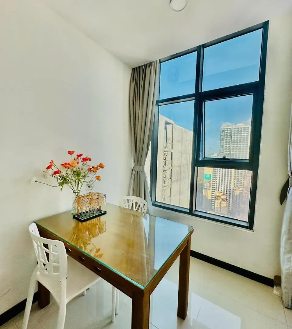 Infinity Sea View Apartment Να Τρανγκ