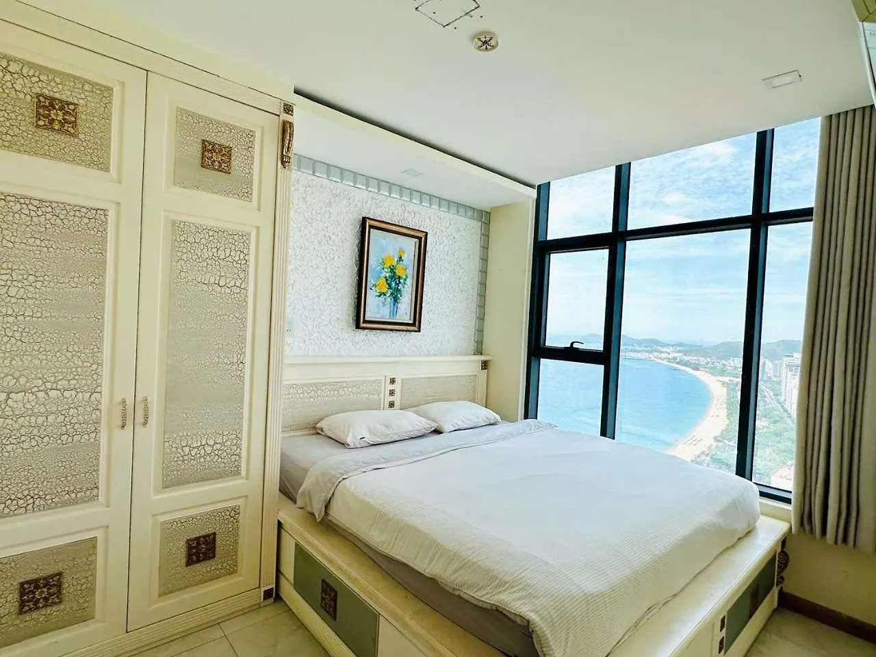 Infinity Sea View Apartment Να Τρανγκ