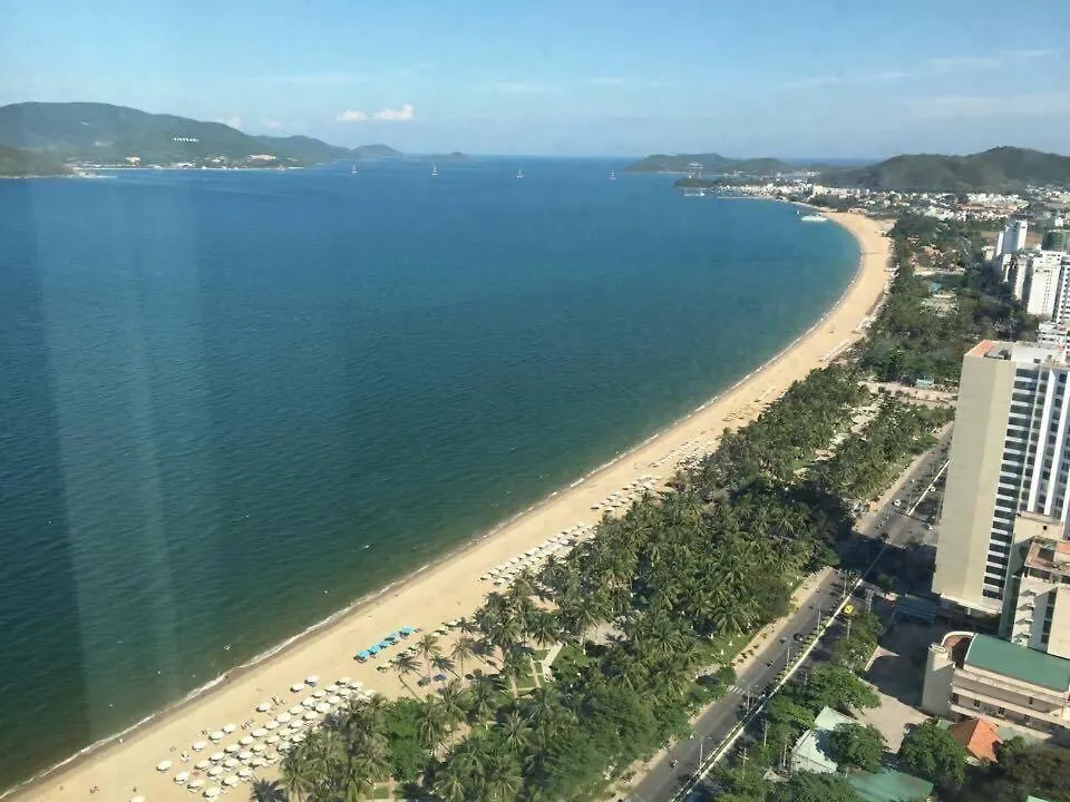 Infinity Sea View Apartment Nha Trang 0*,